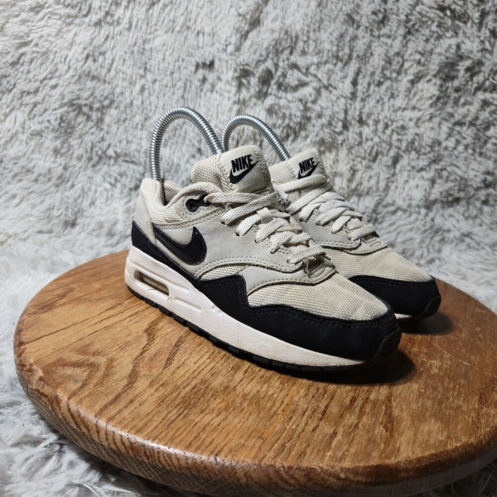 Nike Air Max 1 Sneaker Youth Size 2Y White/Black/Pure Platinum Retro Casual Shoe